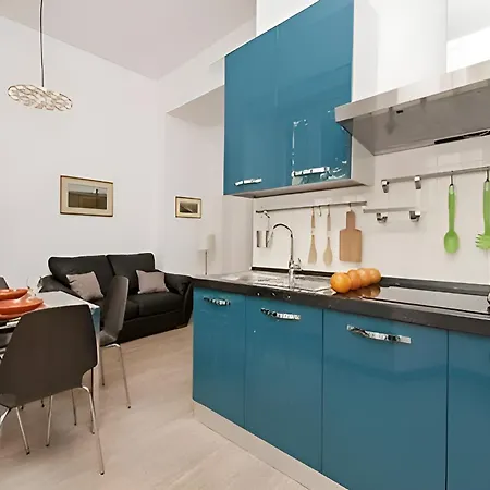 Ungaretti Vatican Apartment-2
